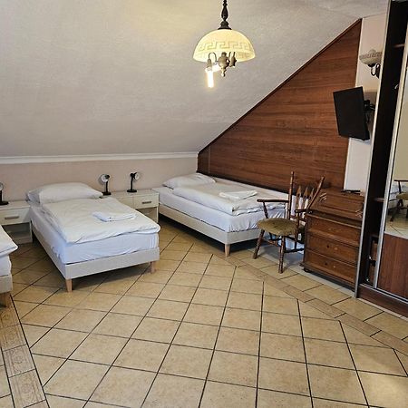 Zajazd Rozany Laski  Ngoại thất bức ảnh